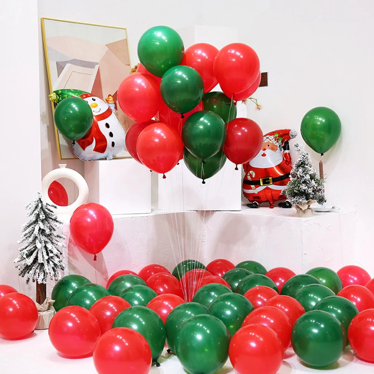 30Pcs Christmas Latex Balloon 10Inch Golden Green Red Confetti Balloons for Christmas New Year Party Decoration